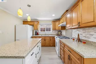 33741 12th St, Union City, CA 94587 - Photo 7