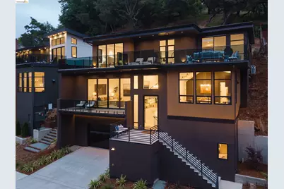 1667 Trestle Glen Rd, Oakland, CA 94610 - Photo 1