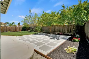 8012 Westport Cir, Discovery Bay, CA 94505 - Photo 35