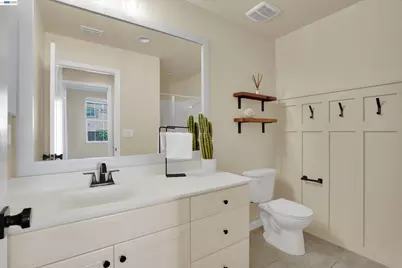 8012 Westport Cir, Discovery Bay, CA 94505 - Photo 15