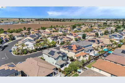 8012 Westport Cir, Discovery Bay, CA 94505 - Photo 43