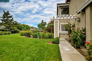 215 Bridgeside Cir, Danville, CA 94506 - Photo 3