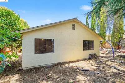 4004 Royal Links Cir, Antioch, CA 94509 - Photo 33