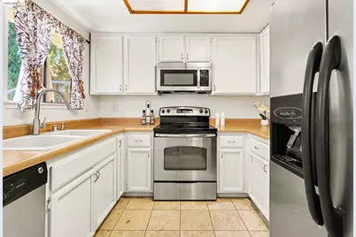 4004 Royal Links Cir, Antioch, CA 94509 - Photo 15