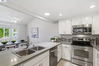 342 Lone Oak Dr, Pleasanton, CA 94566 - Photo 11