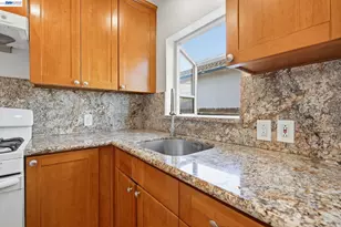 1318 Hudson St, Redwood City, CA 94061 - Photo 13