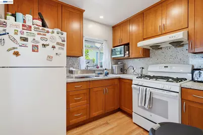 1318 Hudson St, Redwood City, CA 94061 - Photo 15