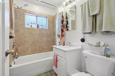 1318 Hudson St, Redwood City, CA 94061 - Photo 27