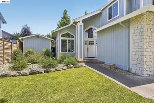 9111 Piccadilly Cir, Windsor, CA 95492 - Photo 3
