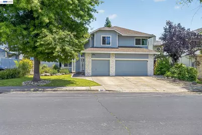 9111 Piccadilly Circle, Windsor, CA 95492 - Photo 1