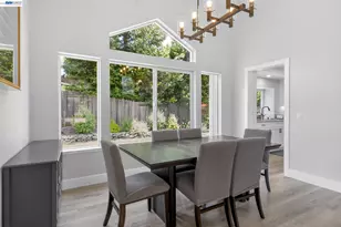9111 Piccadilly Cir, Windsor, CA 95492 - Photo 5