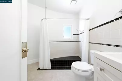 5828 Moraga Ave, Oakland, CA 94611 - Photo 45