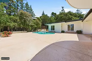 5828 Moraga Ave, Oakland, CA 94611 - Photo 53