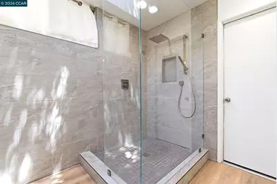 5828 Moraga Ave, Oakland, CA 94611 - Photo 31