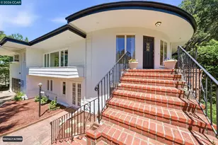 5828 Moraga Ave, Oakland, CA 94611 - Photo 7