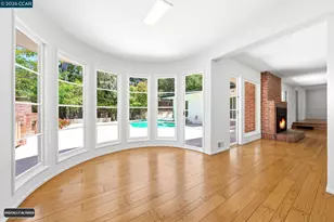 5828 Moraga Ave, Oakland, CA 94611 - Photo 15