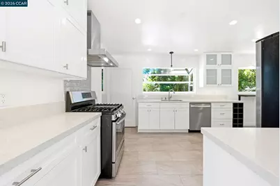 5828 Moraga Ave, Oakland, CA 94611 - Photo 21