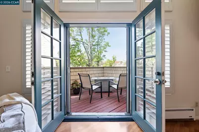 443 College Ave, Palo Alto, CA 94306 - Photo 9