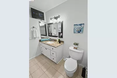 1 Lakeside Dr #411, Oakland, CA 94612 - Photo 21