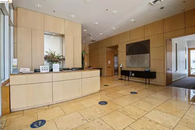 1 Lakeside Dr #411, Oakland, CA 94612 - Photo 37