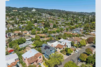 2420 Carmel St, Oakland, CA 94602 - Photo 69