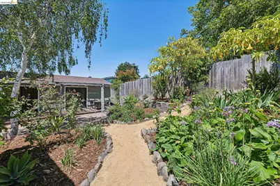 5728 Yale Ave, Richmond, CA 94805 - Photo 45
