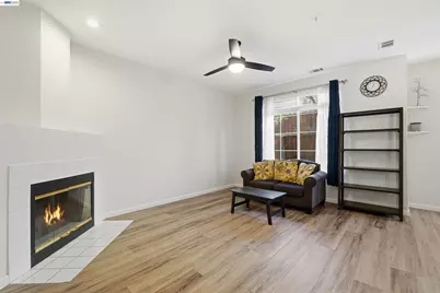 10856 Glengarry Lane, Dublin, CA 94568 - Photo 5