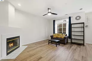 10856 Glengarry Ln, Dublin, CA 94568 - Photo 5