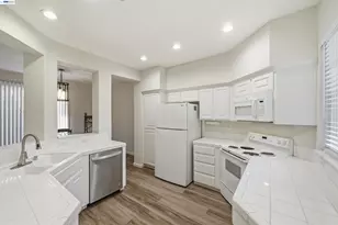 10856 Glengarry Ln, Dublin, CA 94568 - Photo 9