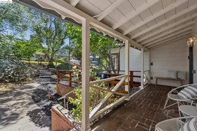 2380 Leimert Blvd, Oakland, CA 94602 - Photo 9