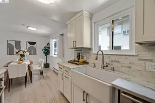 1070 Mercedes Ave, Los Altos, CA 94022 - Photo 17