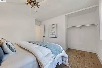 1070 Mercedes Ave #16, Los Altos, CA 94022 - Photo 21