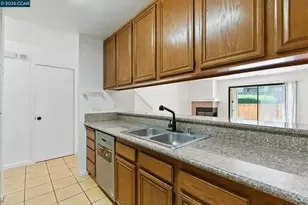 128 Peppermill Ln, Pittsburg, CA 94565 - Photo 9