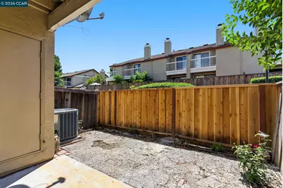 128 Peppermill Ln, Pittsburg, CA 94565 - Photo 27