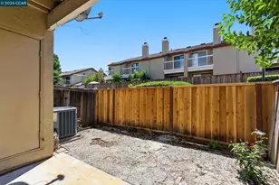 128 Peppermill Ln, Pittsburg, CA 94565 - Photo 27