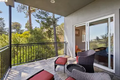 6153 Girvin Dr, Oakland, CA 94611 - Photo 51