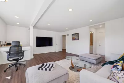 6153 Girvin Dr, Oakland, CA 94611 - Photo 37