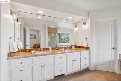 6153 Girvin Dr, Oakland, CA 94611 - Photo 45