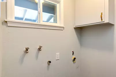 1017 Island Dr, Alameda, CA 94502 - Photo 13