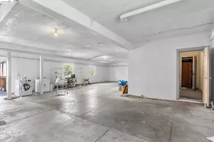 647 Beacon St, Oakland, CA 94610 - Photo 37