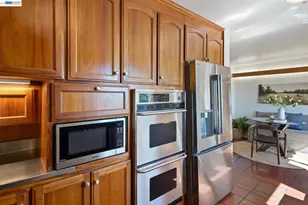 5725 Chelton Dr, Oakland, CA 94611 - Photo 23