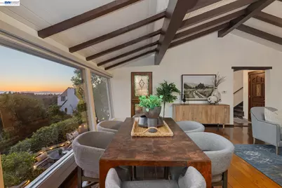 5725 Chelton Dr, Oakland, CA 94611 - Photo 15