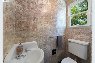 5725 Chelton Dr, Oakland, CA 94611 - Photo 25