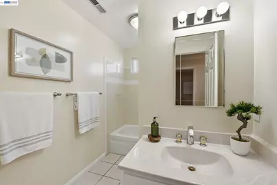 32301 Ruth Ct, Union City, CA 94587 - Photo 17