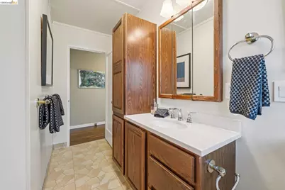 98 Fairlawn Dr, Berkeley, CA 94708 - Photo 51