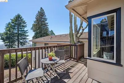 98 Fairlawn Dr, Berkeley, CA 94708 - Photo 33