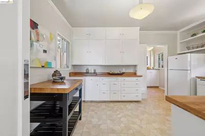 98 Fairlawn Dr, Berkeley, CA 94708 - Photo 21