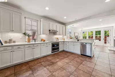 2331 Haile St, Alameda, CA 94501 - Photo 27