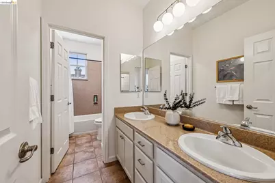 2331 Haile St, Alameda, CA 94501 - Photo 51