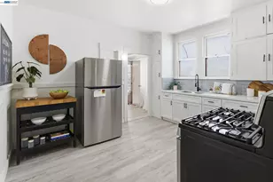 2049 Rutherford St, Oakland, CA 94601 - Photo 11